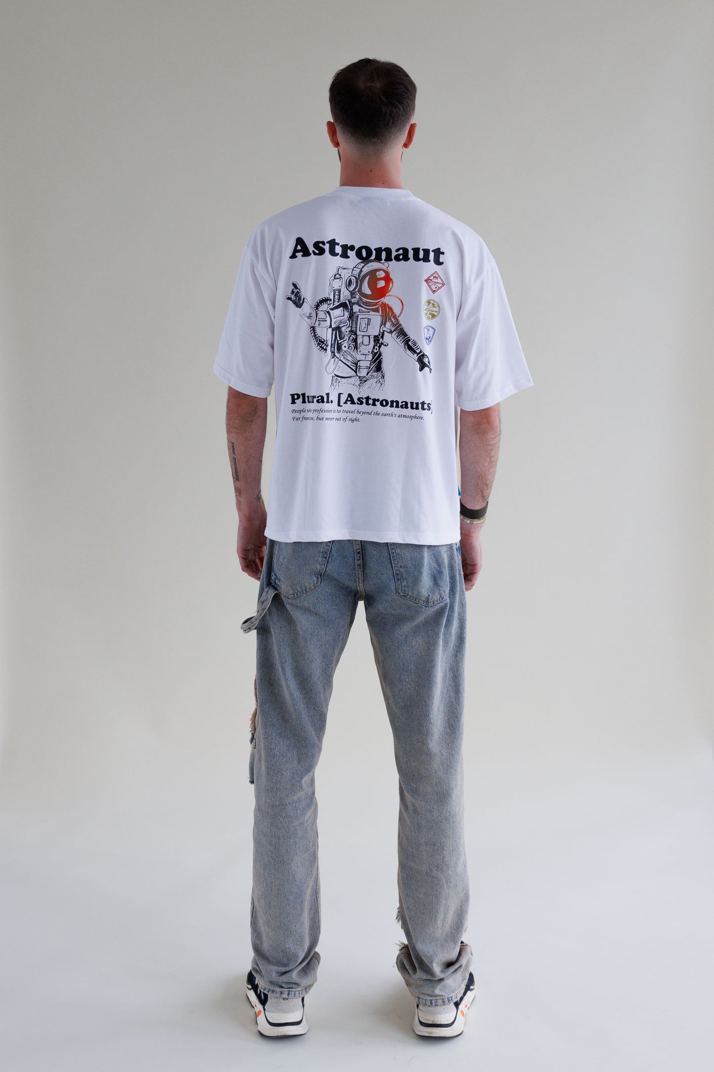 FMLY ASTRONAUT T-SHIRT